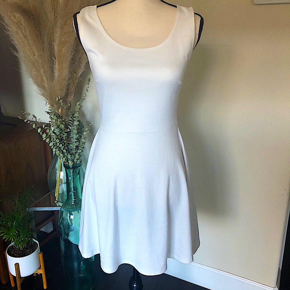 White Sleeveless Skater Mini Dress - Size Medium